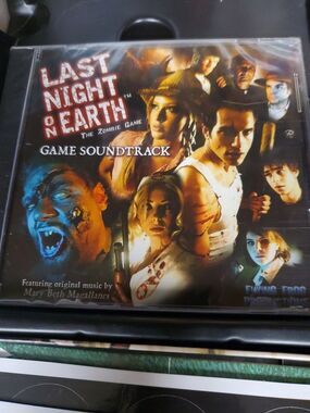 Last Night On Earth The Zombie Horror Board Game Flying Frog *Complete